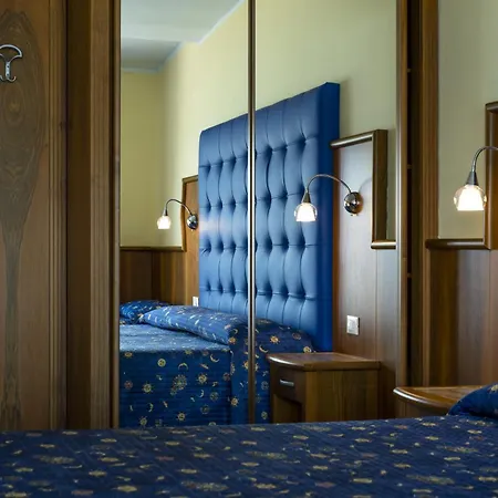 Hotell Panoramic Giardini Naxos