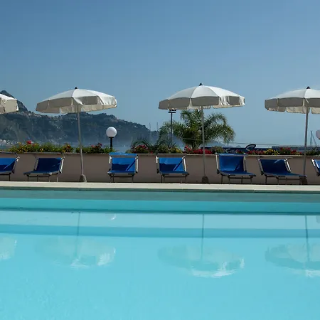 Panoramic Готель